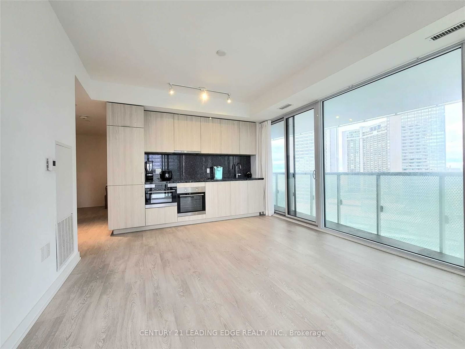 15 Queens Quay E, unit 1407 for sale - image #7