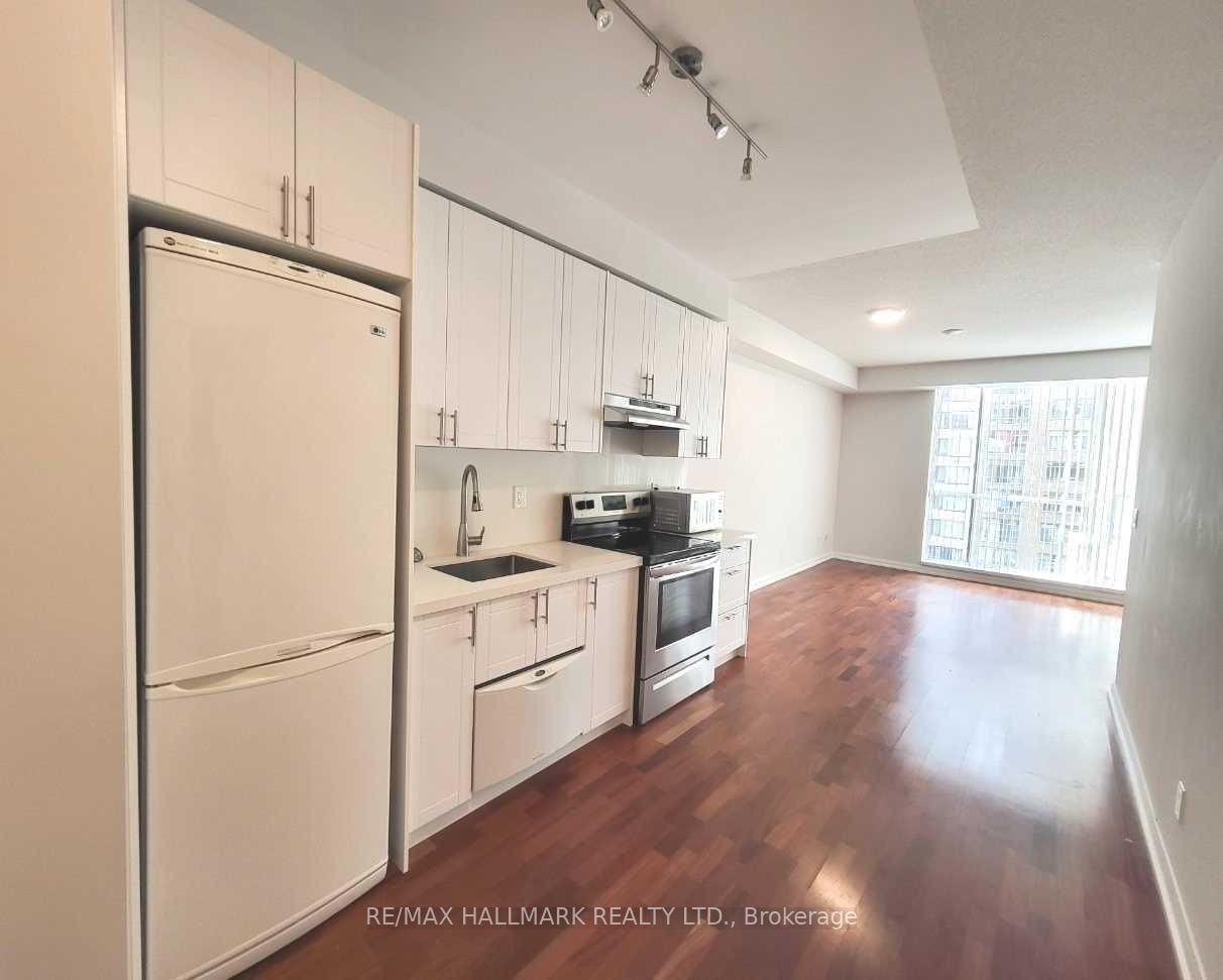 111 Elizabeth St, unit 1115 for rent - image #18