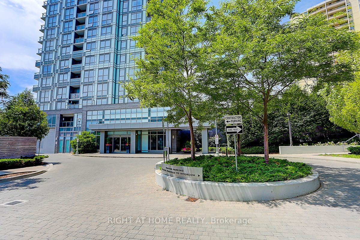 18 Graydon Hall Dr, unit 701 for sale - image #2