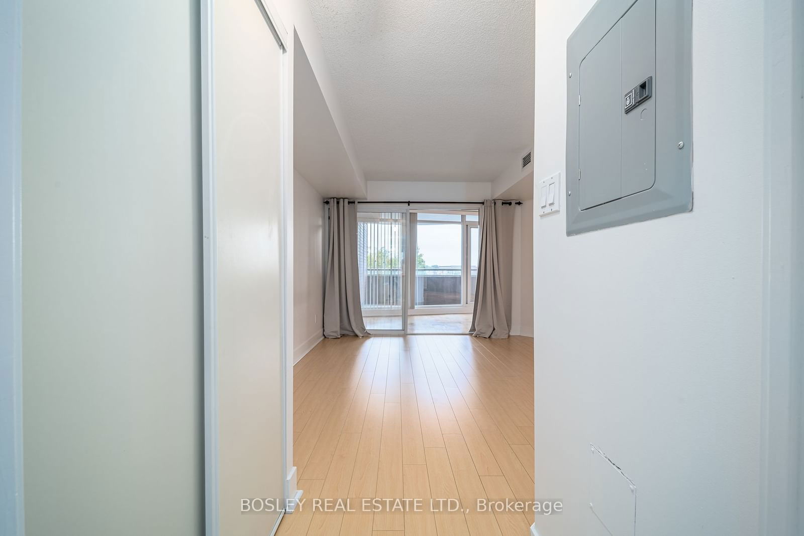 550 Queens Quay W, unit 318 for sale - image #23