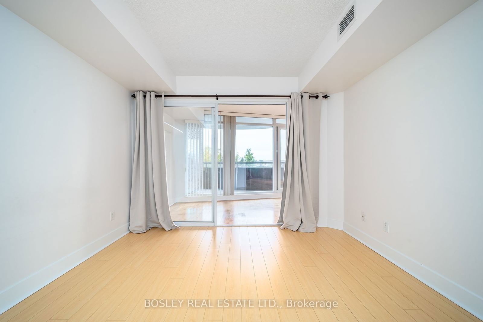 550 Queens Quay W, unit 318 for sale - image #28