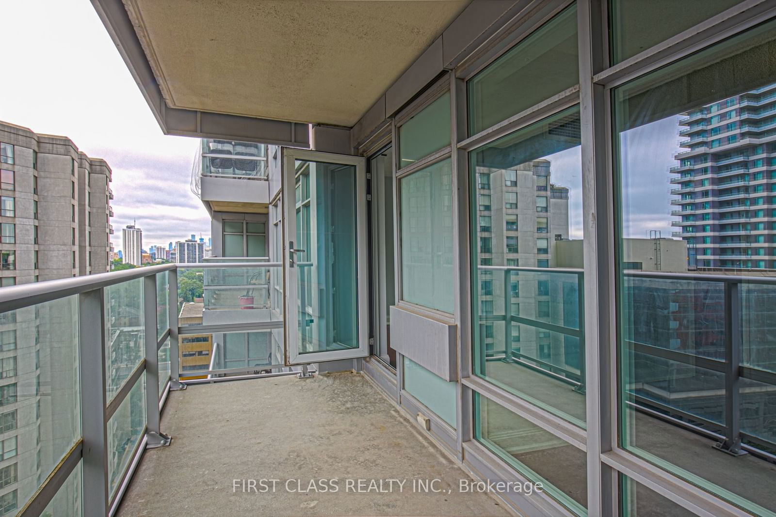 2191 Yonge St, unit 1412 for sale - image #22