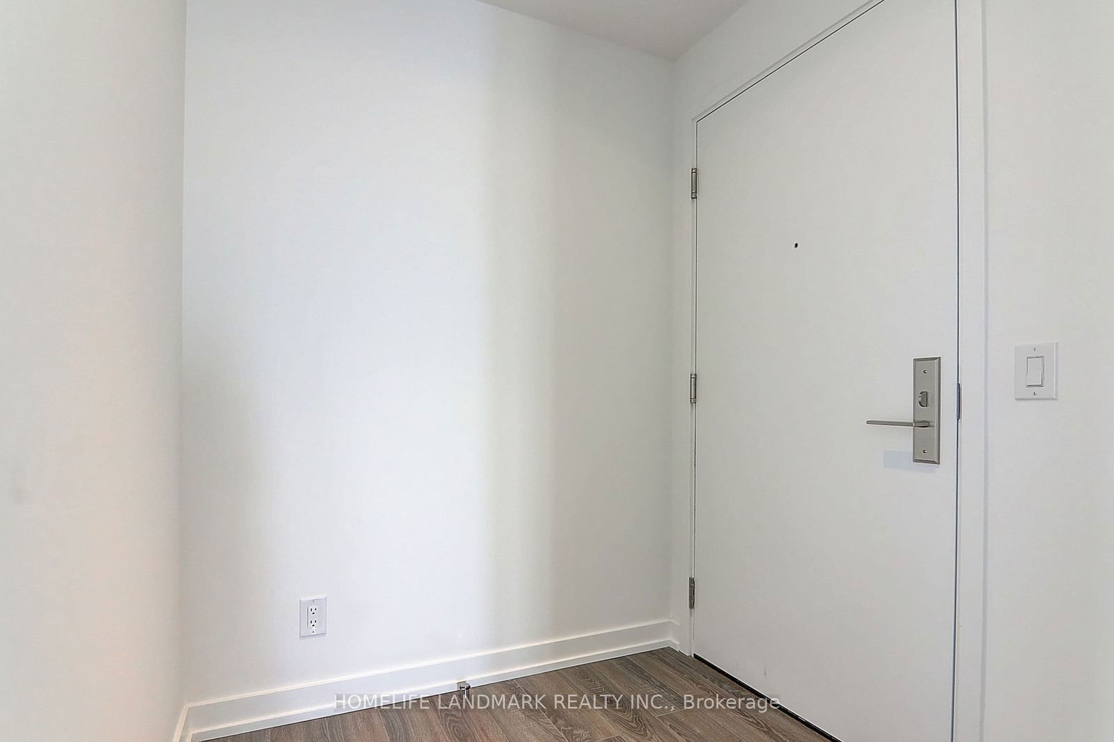 20 Edward St, unit 2715 for rent - image #2