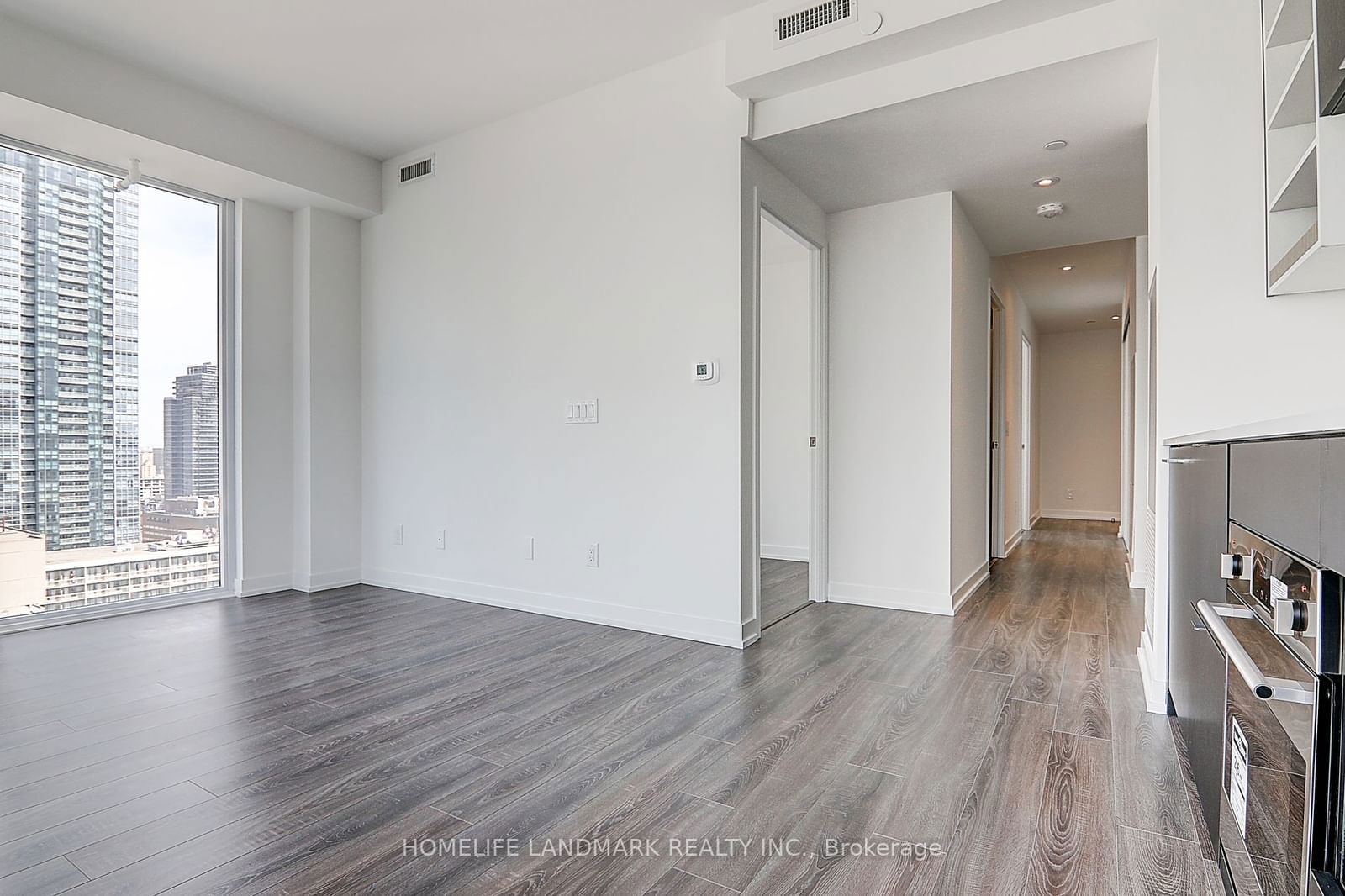 20 Edward St, unit 2715 for rent - image #9