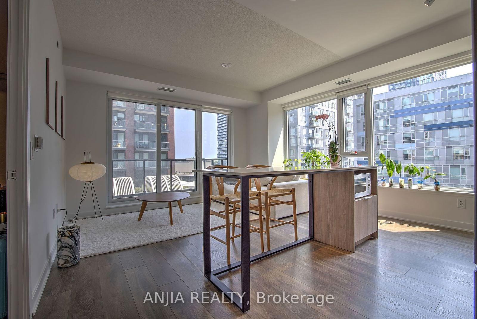 35 Tubman Ave, unit #513 for sale - image #1