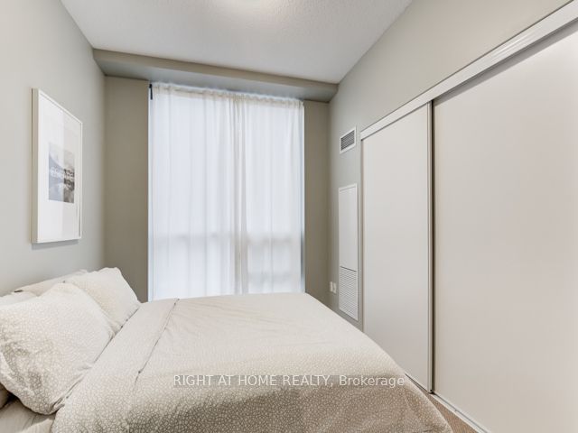 52 forest manor Rd, unit 605 for rent - image #15