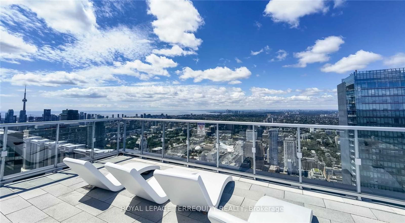 1 Yorkville Ave, unit 2412 for sale - image #28