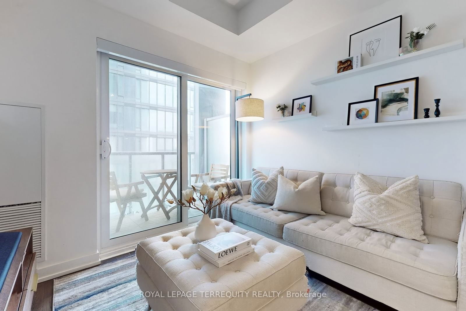 1 Yorkville Ave, unit 2412 for sale - image #3