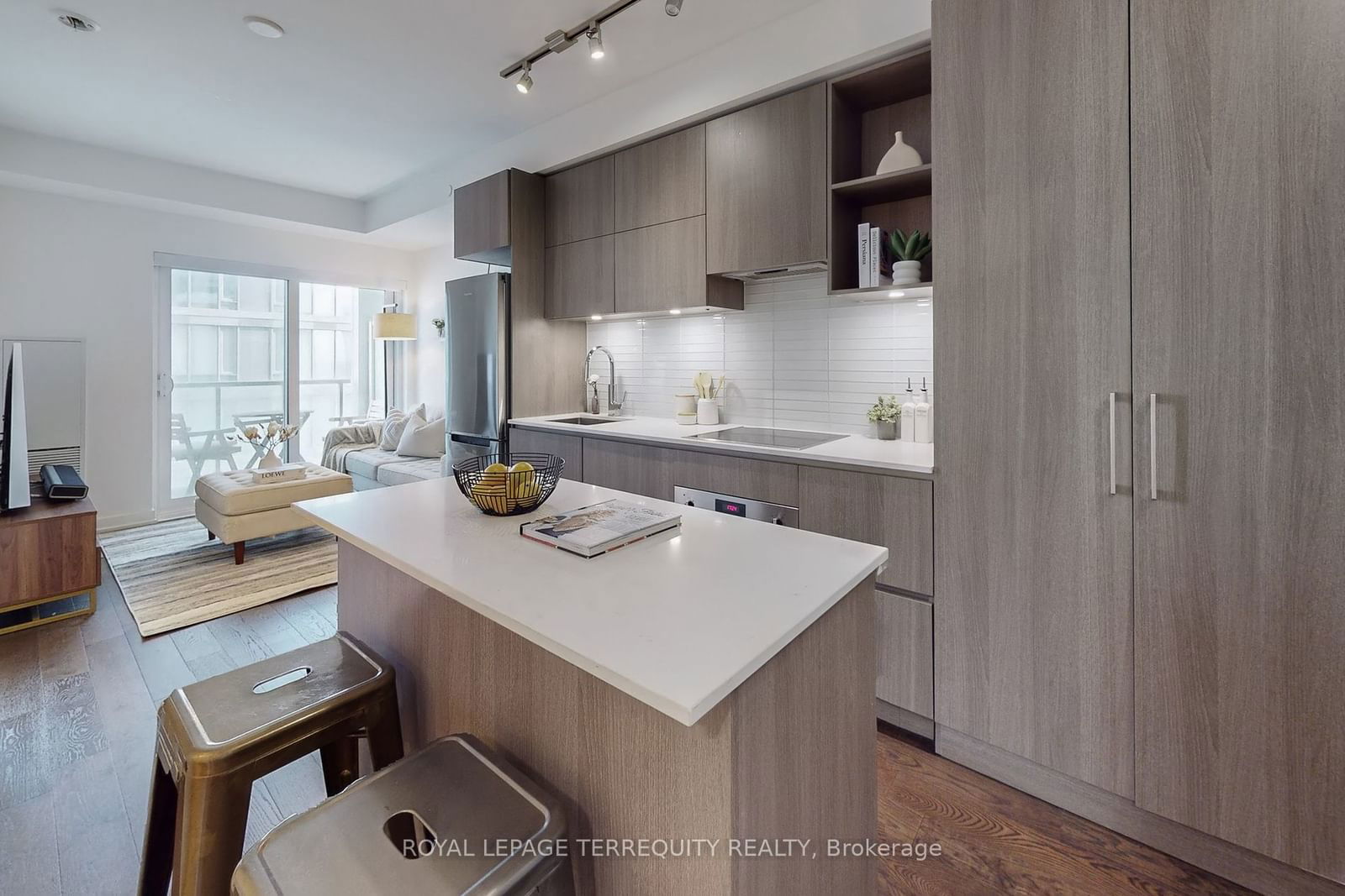 1 Yorkville Ave, unit 2412 for sale - image #8