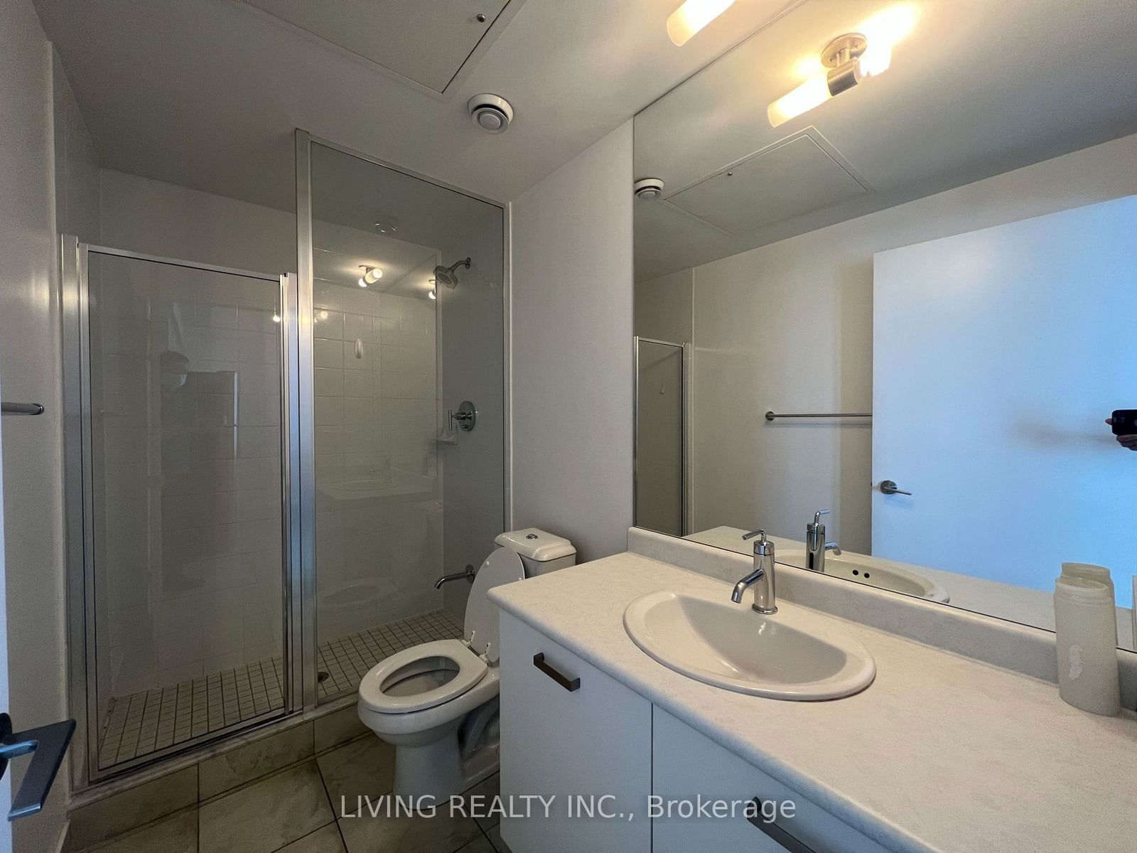 832 Bay St, unit 1303 for sale - image #11