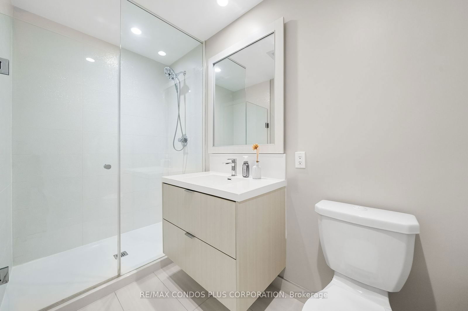 80 Vanauley St, unit 511 for sale - image #11