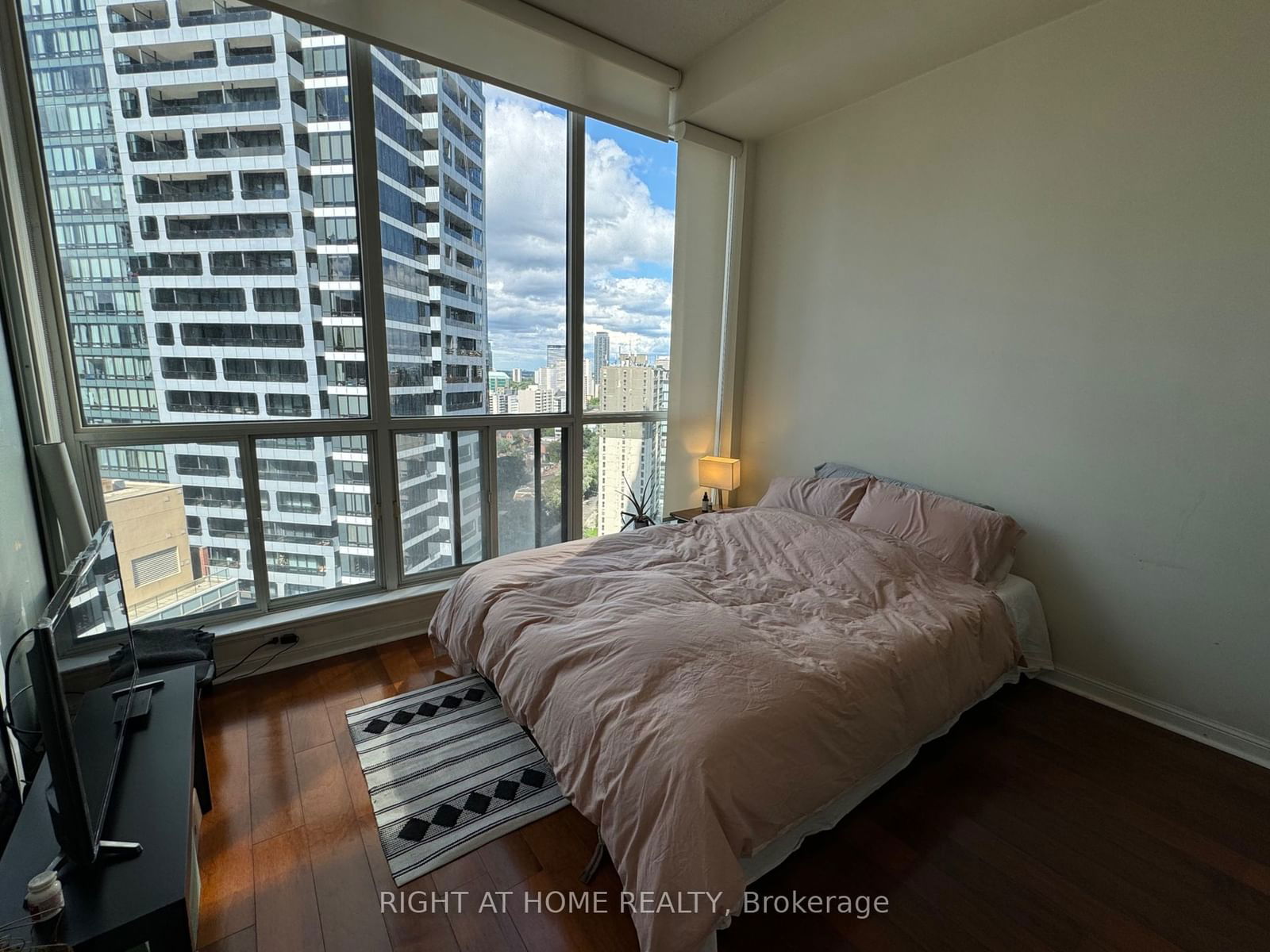 24 Wellesley St W, unit 2407 for sale - image #5