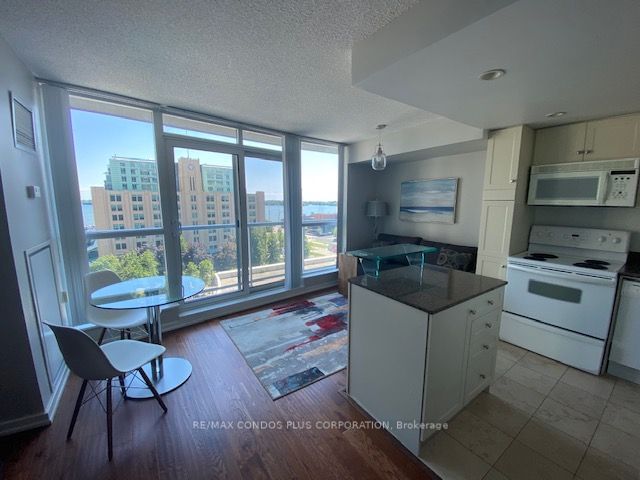 8 York St, unit 908 for sale - image #15