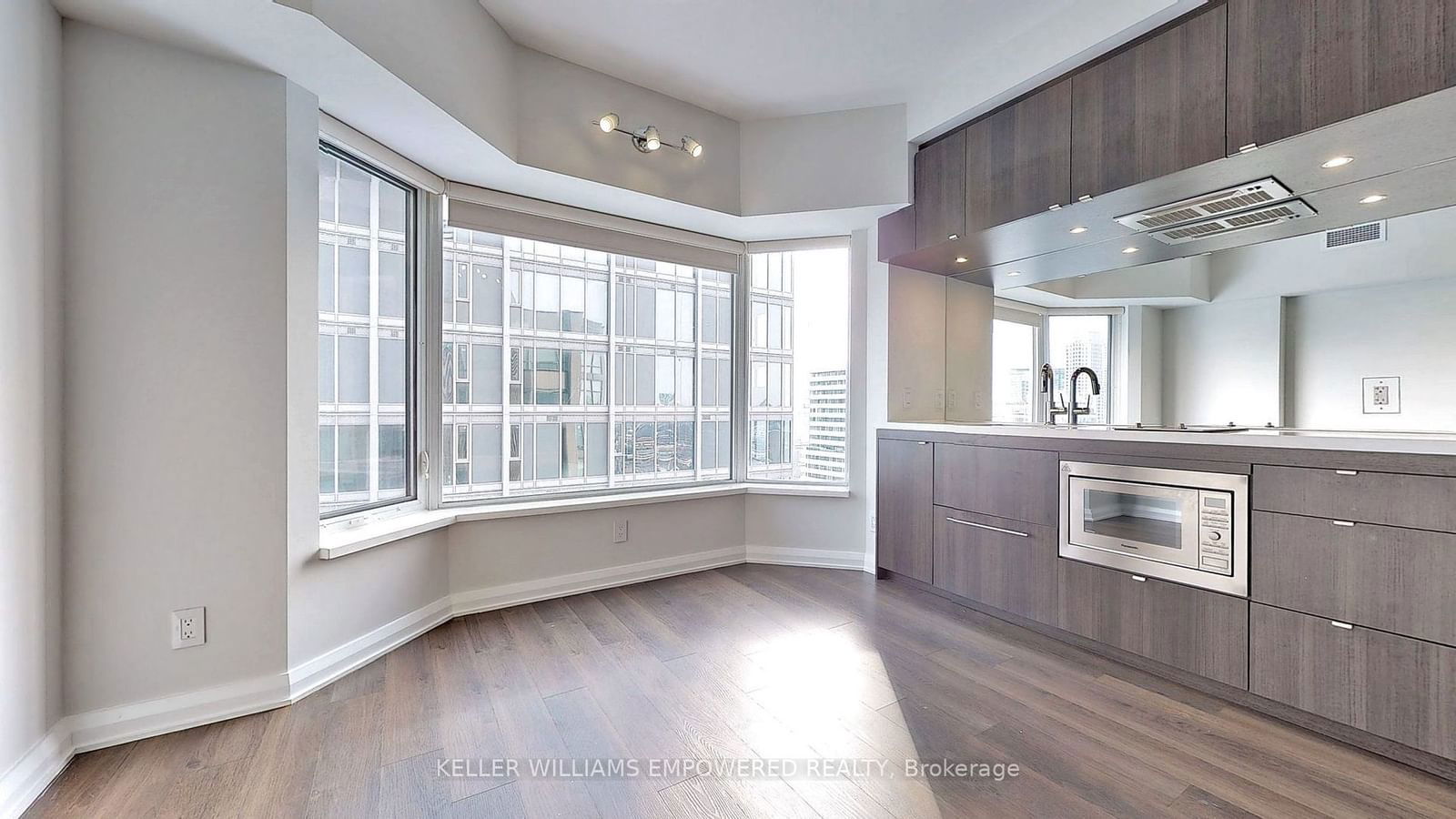 155 Yorkville Ave S, unit 3111 for sale - image #7