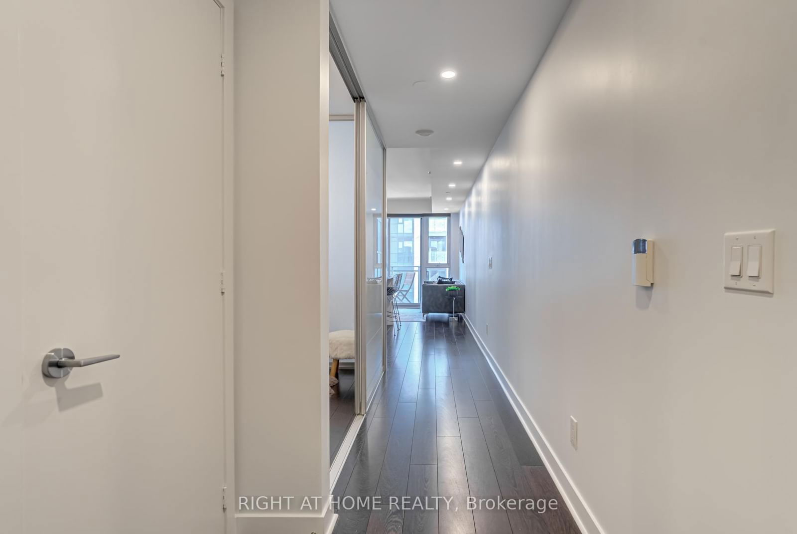 156 Portland St, unit 719 for sale