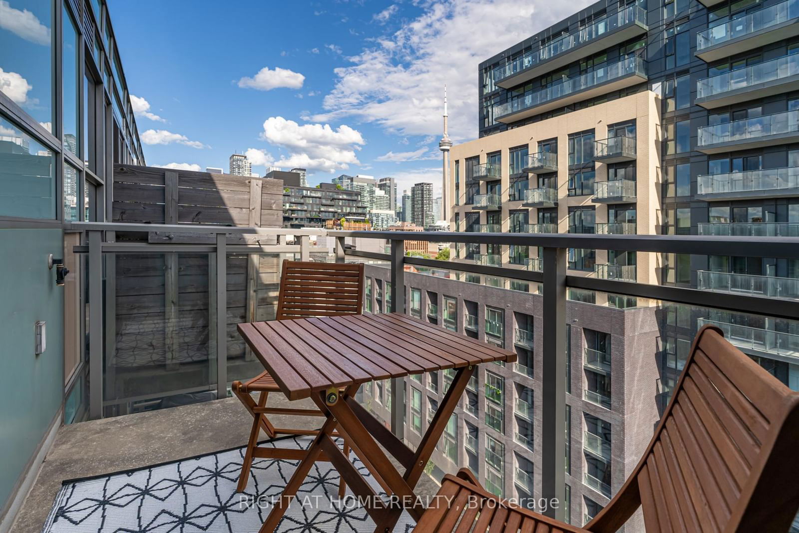 156 Portland St, unit 719 for sale