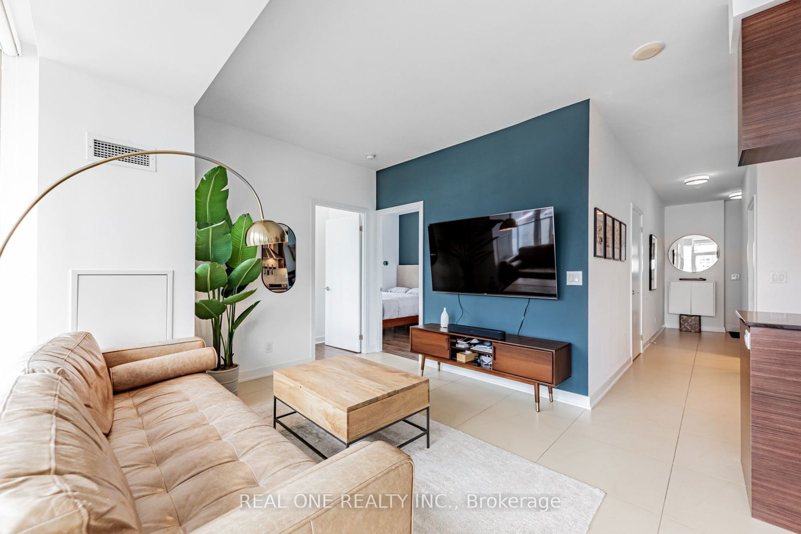 1 Market St, unit 1604 for sale - image #14