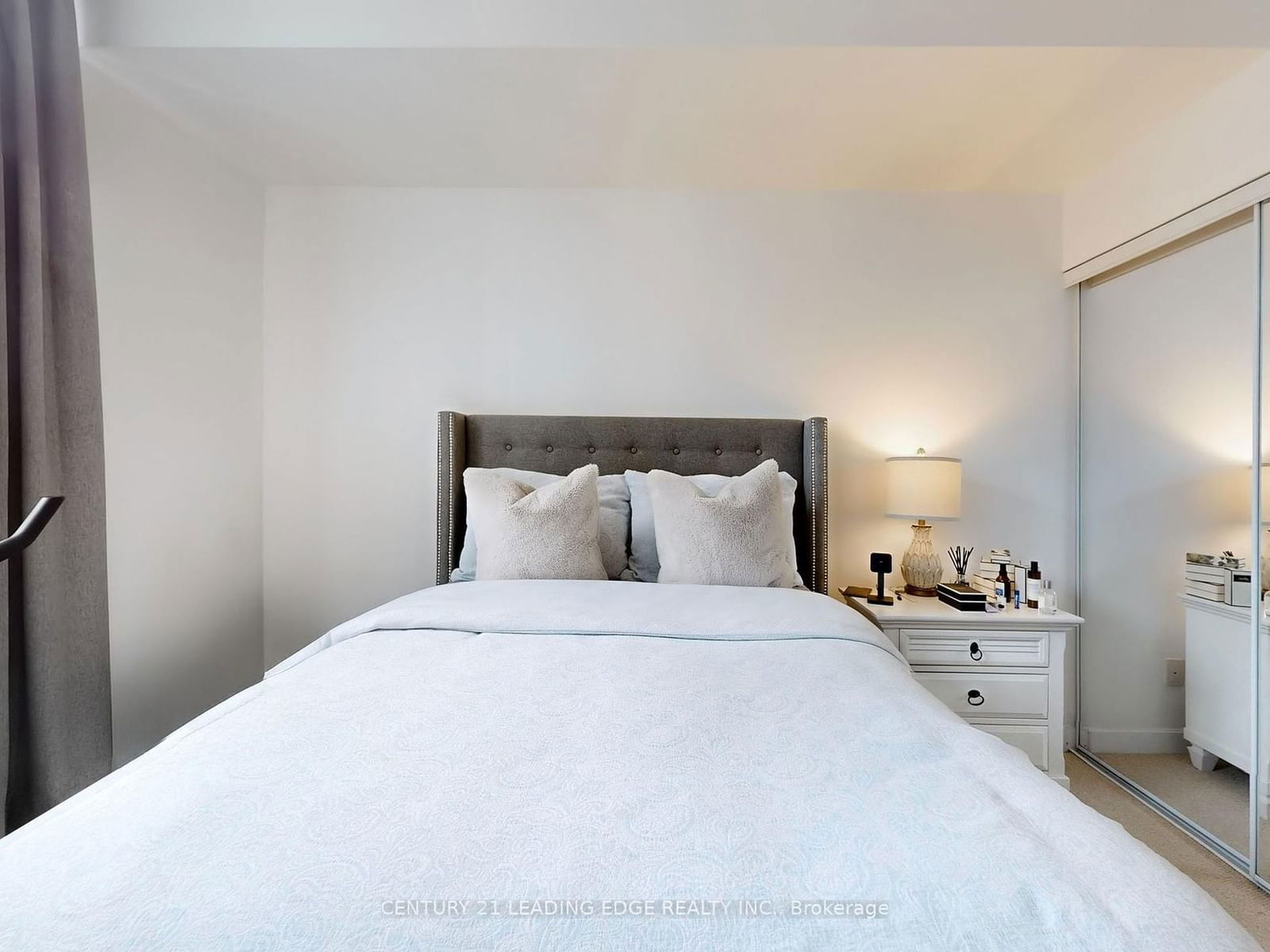 33 Bay St, unit 2907 for rent - image #8