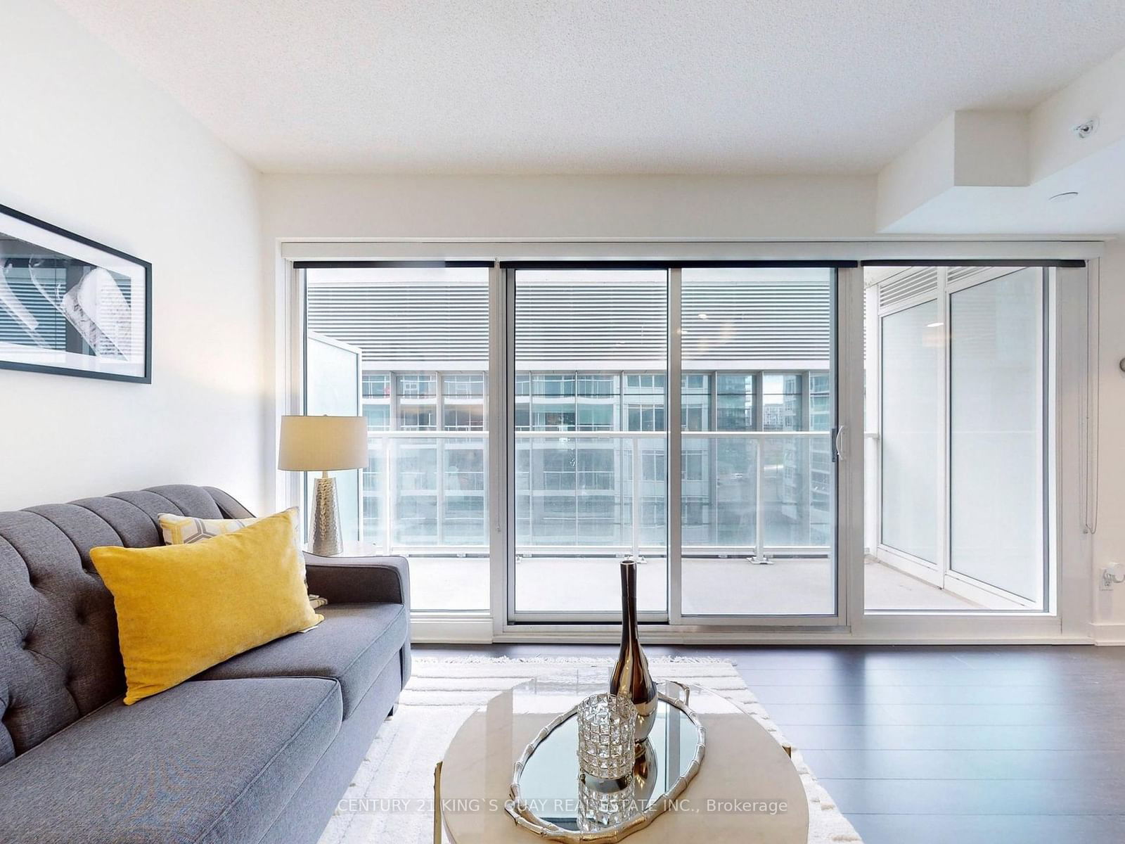 17 Bathurst St, unit 1002 for sale