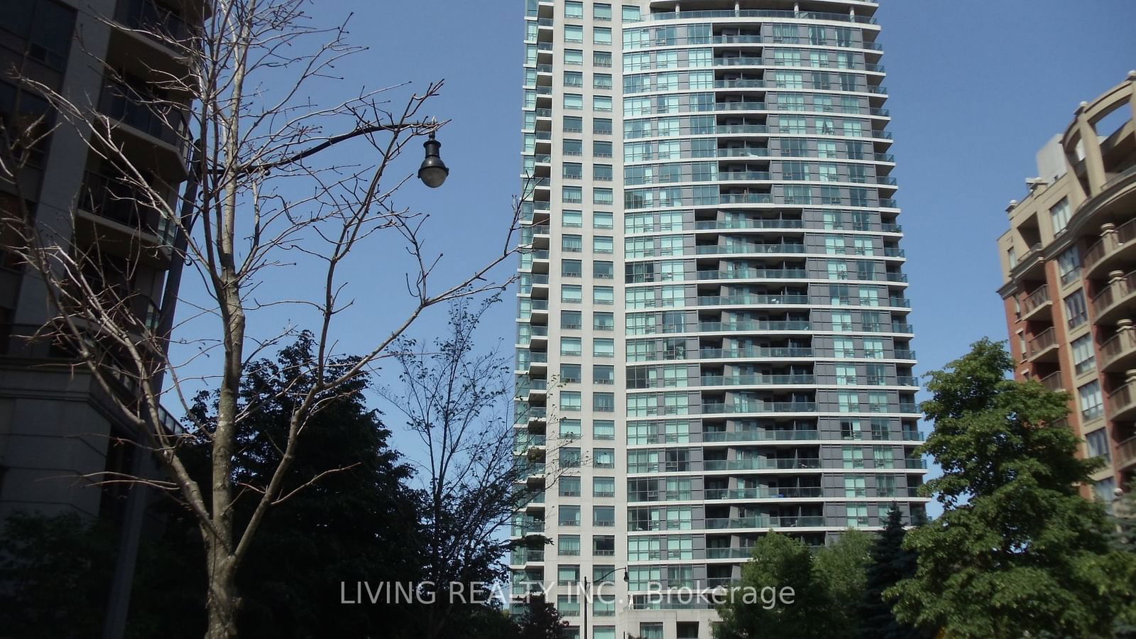 30 Harrison Garden Blvd, unit 301 for rent - image #3