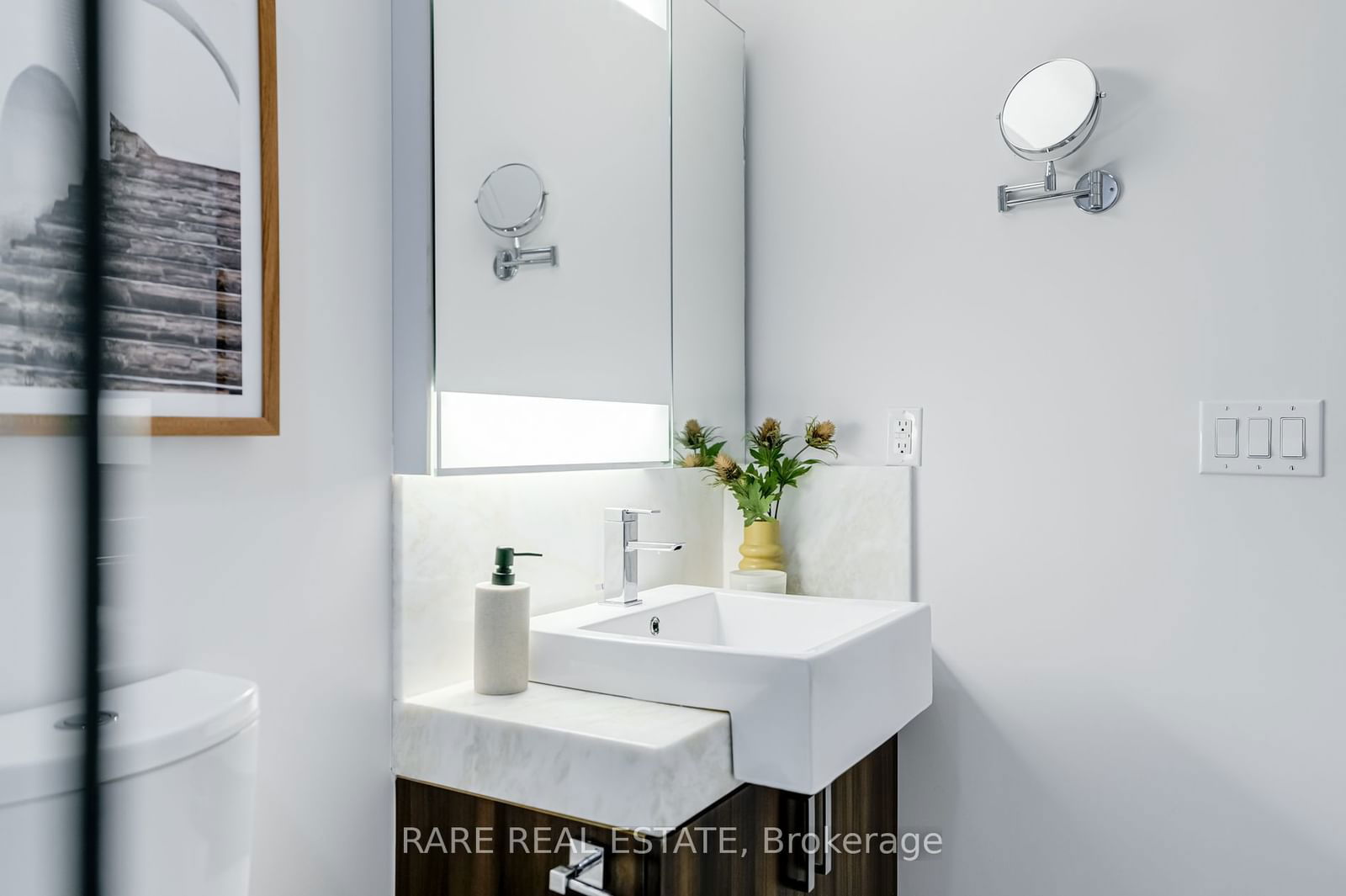 15 Beverley St, unit 707 for sale - image #3