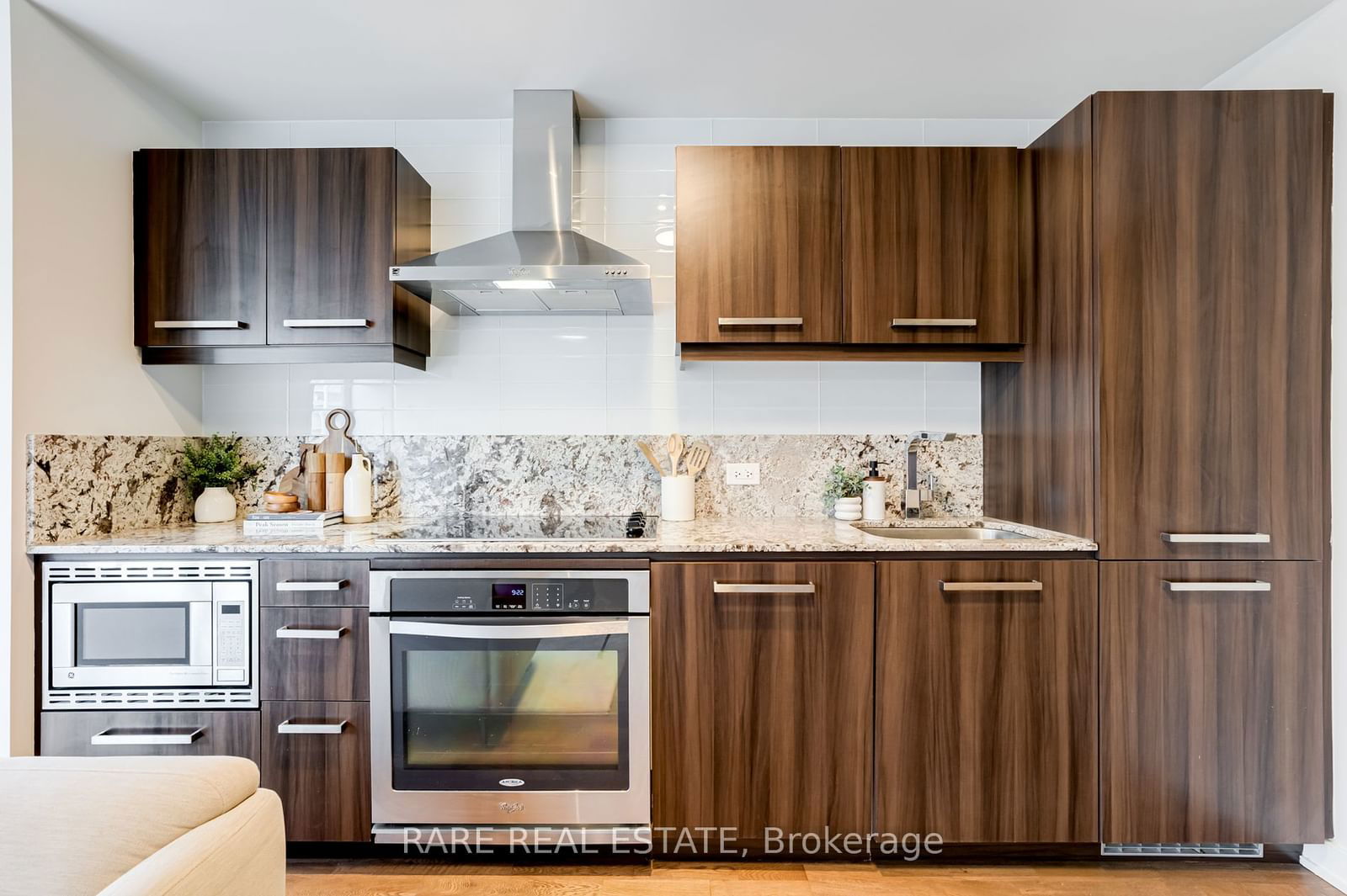 15 Beverley St, unit 707 for sale - image #7