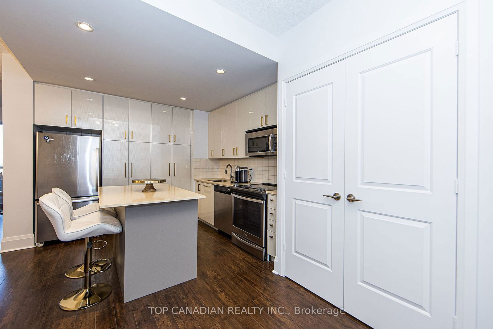 100 Harrison Garden Blvd, unit 1023 for sale - image #7