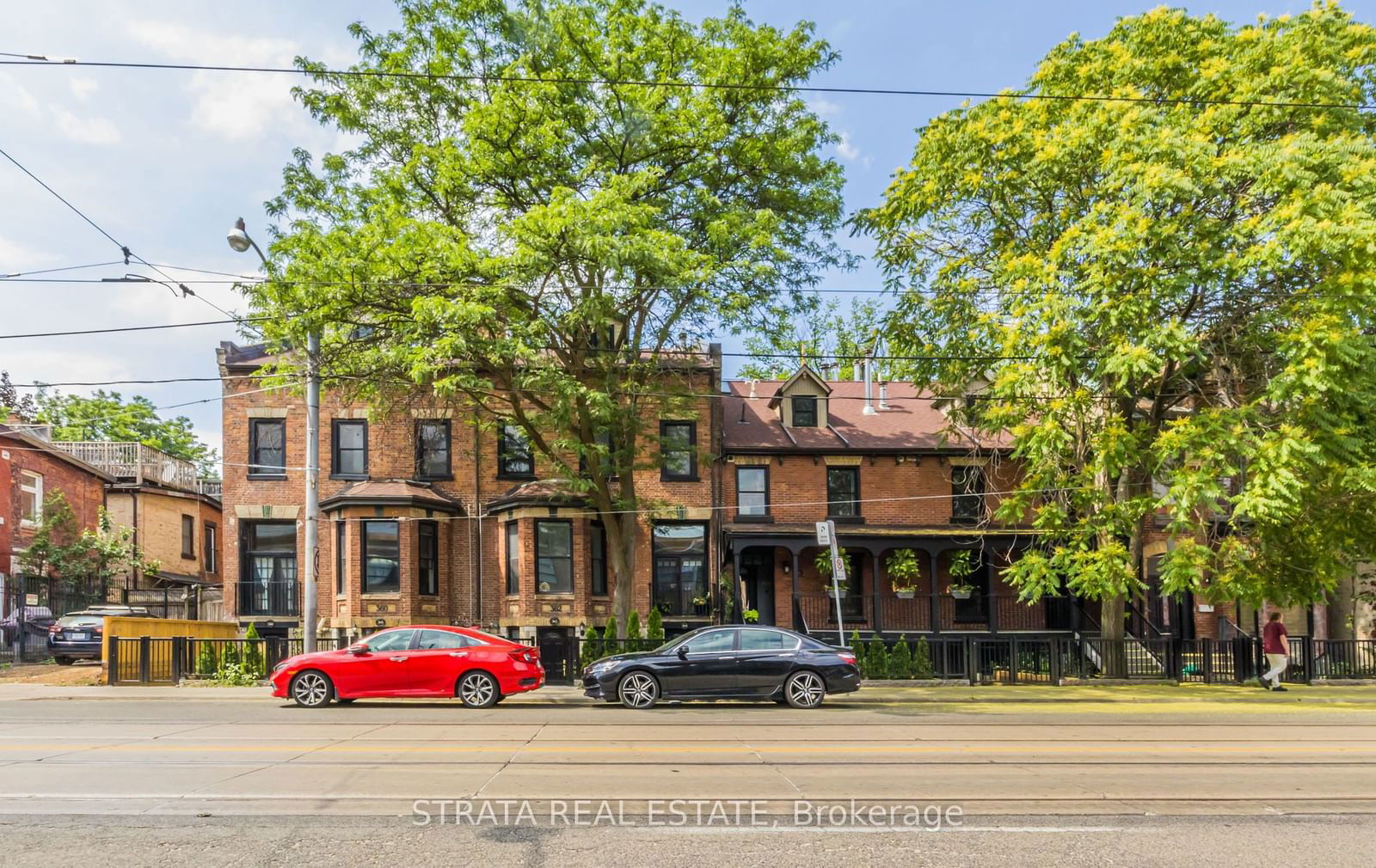 364 Dundas St E, unit A for sale