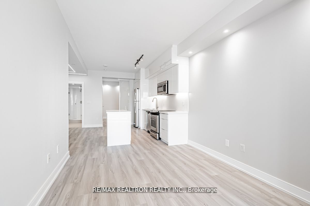 386 Yonge St, unit 4909 for rent - image #12