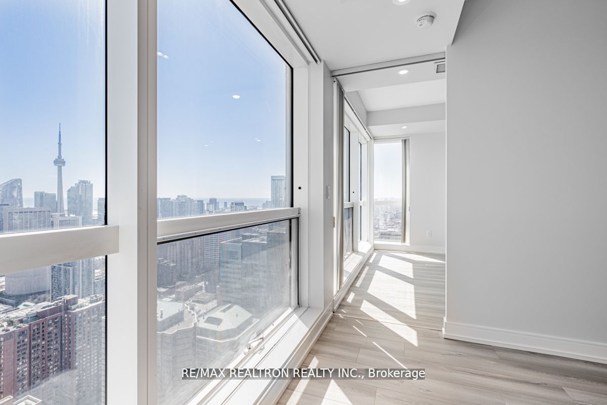 386 Yonge St, unit 4909 for rent - image #14