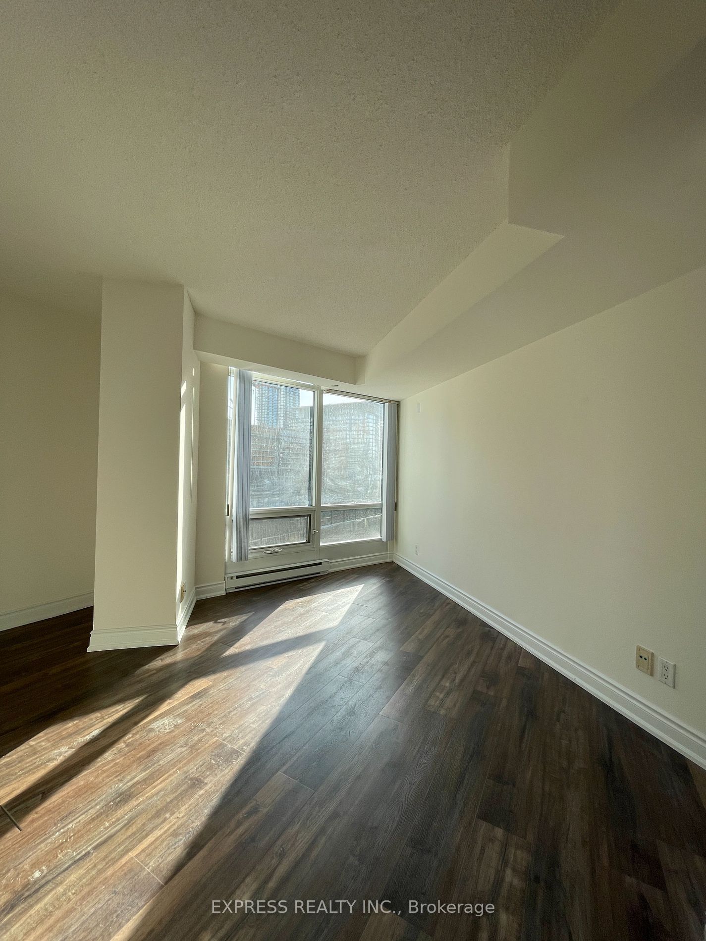 361 Front St W, unit 512 for sale - image #10