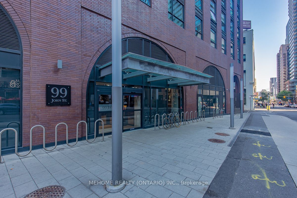 99 John St, unit 4201 for sale - image #33