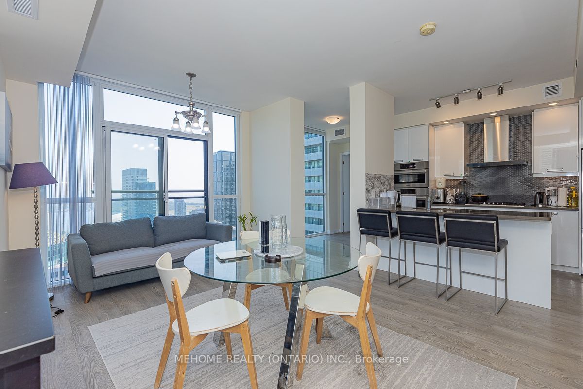 99 John St, unit 4201 for sale - image #5