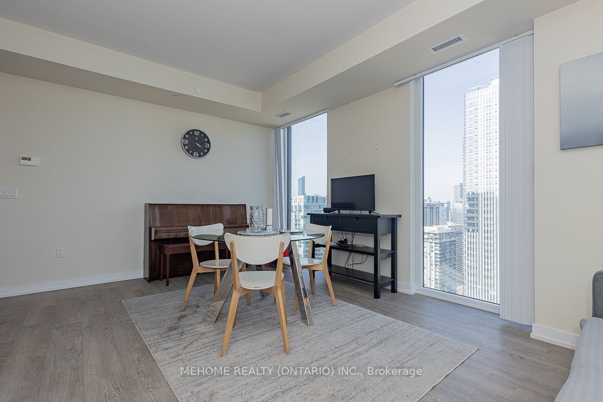 99 John St, unit 4201 for sale - image #8