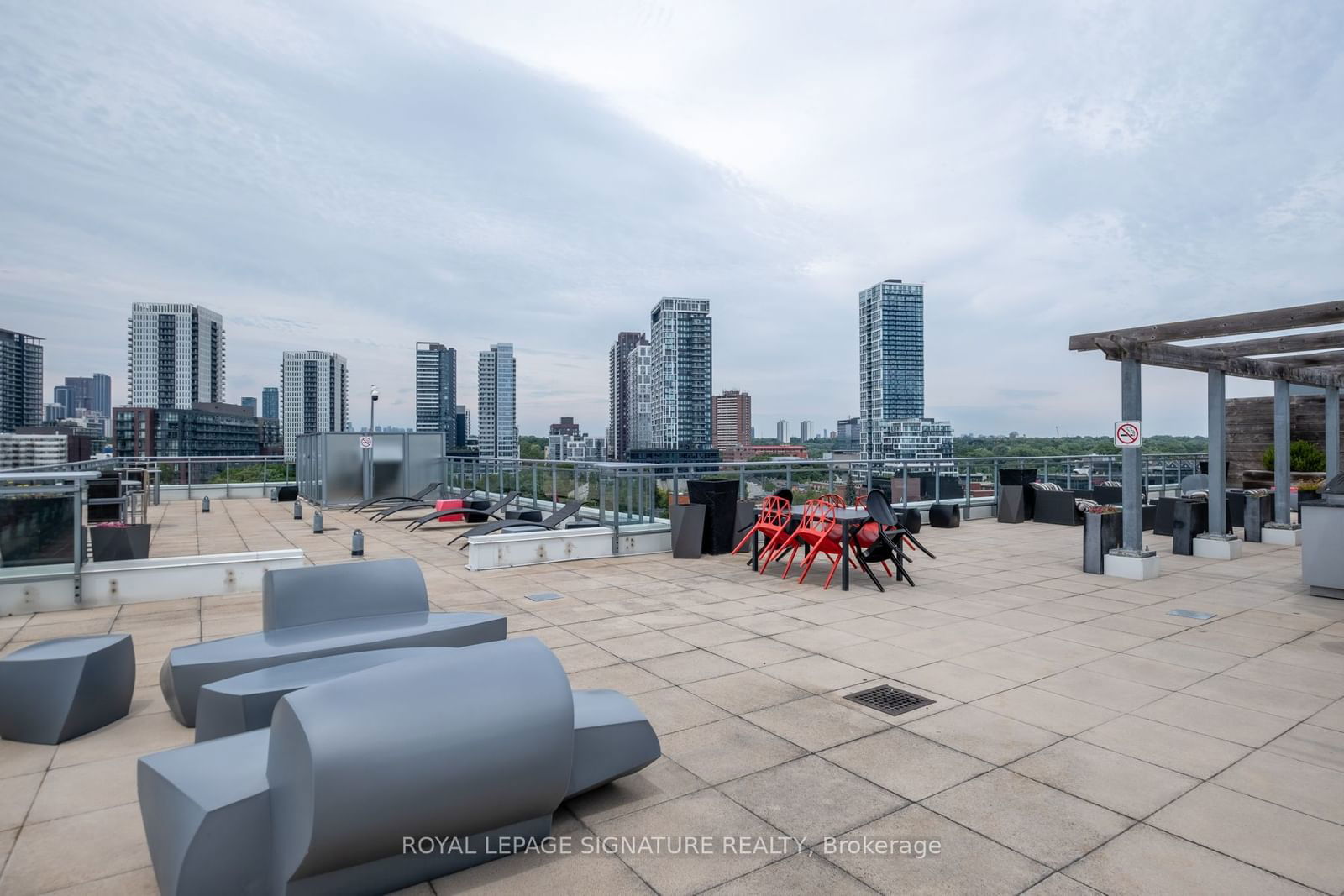 510 King St E, unit 304 for sale