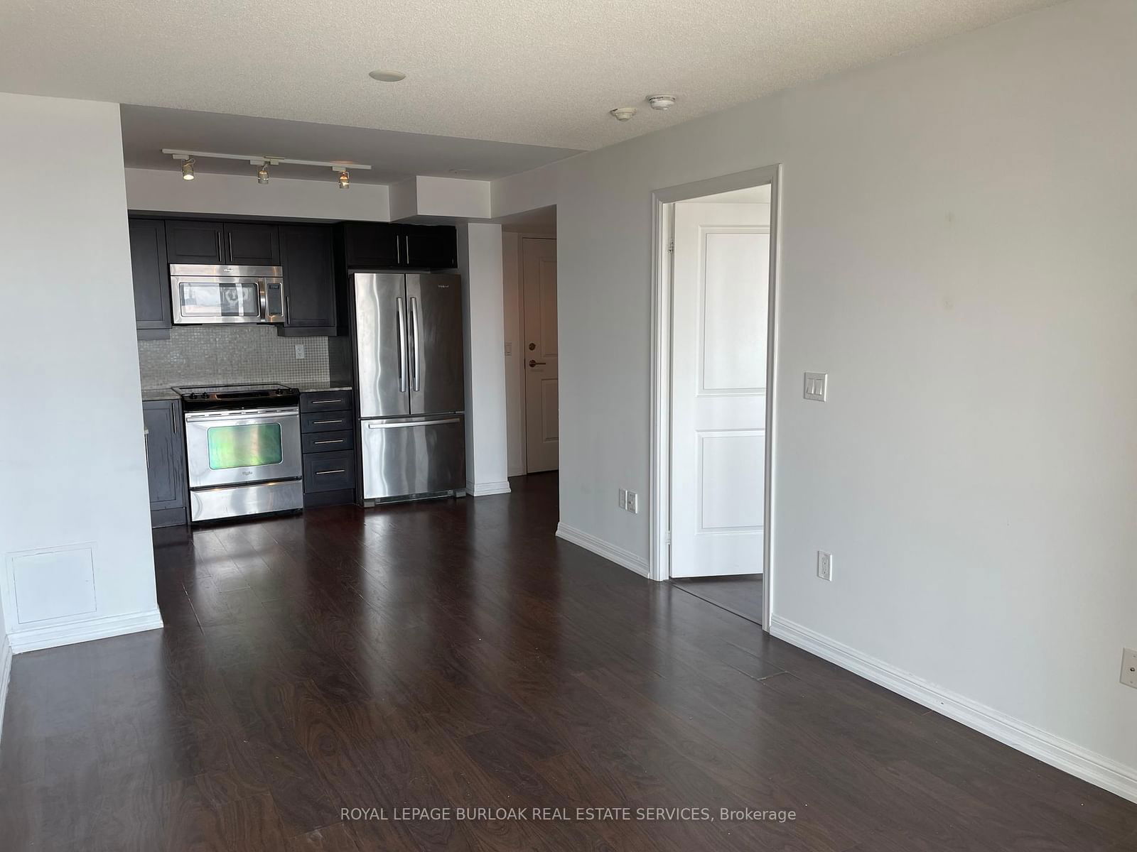 85 East Liberty St E, unit 805 for rent - image #7