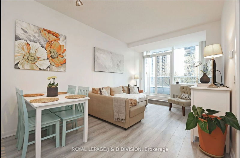 4978 Yonge St, unit 302 for sale - image #1