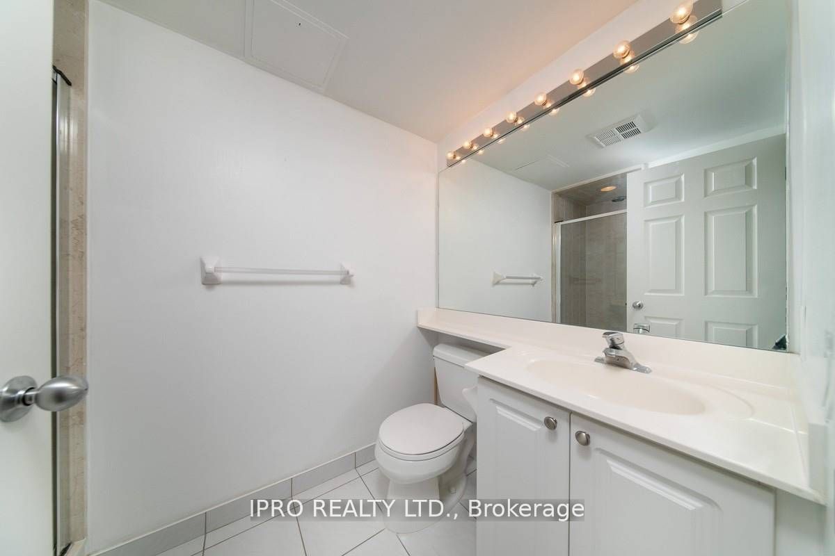 28 Harrison Gardens Blvd, unit 1801 for rent - image #8