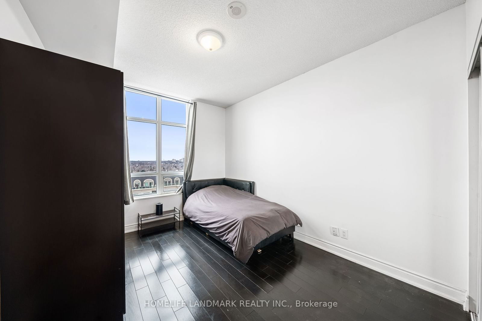 10 Bloorview Pl, unit 1708 for rent