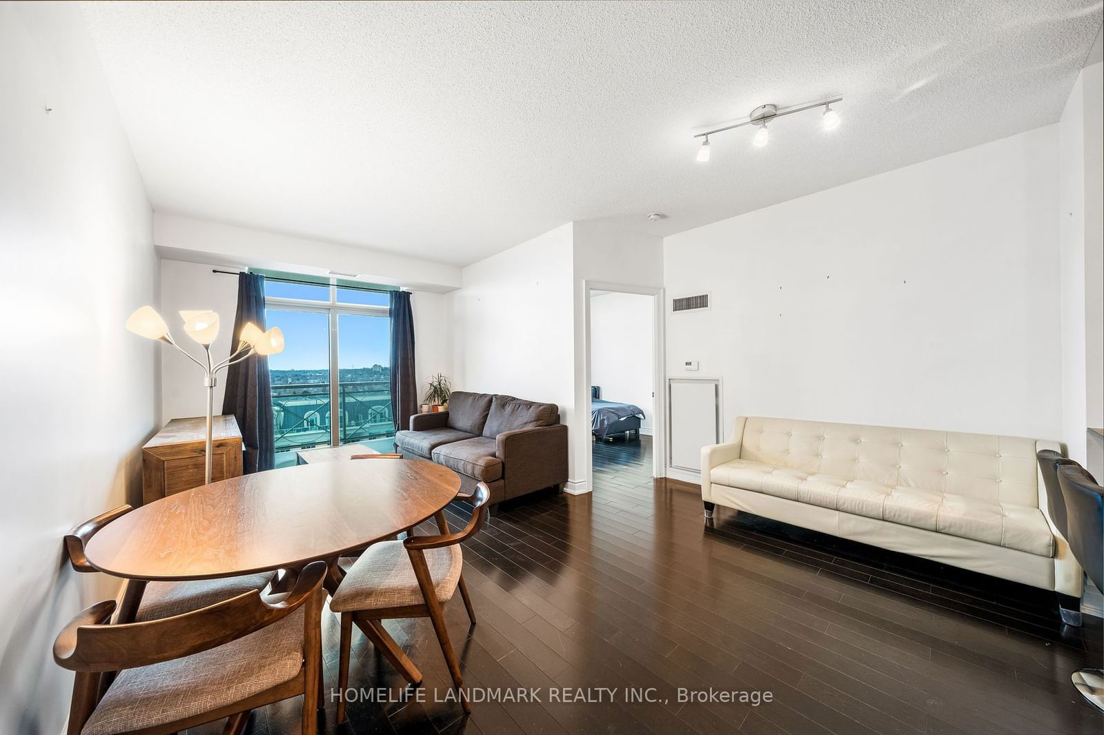 10 Bloorview Pl, unit 1708 for rent