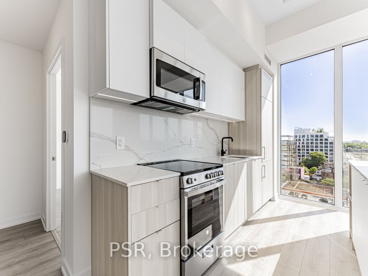 500 Dupont St, unit 716 for sale - image #10