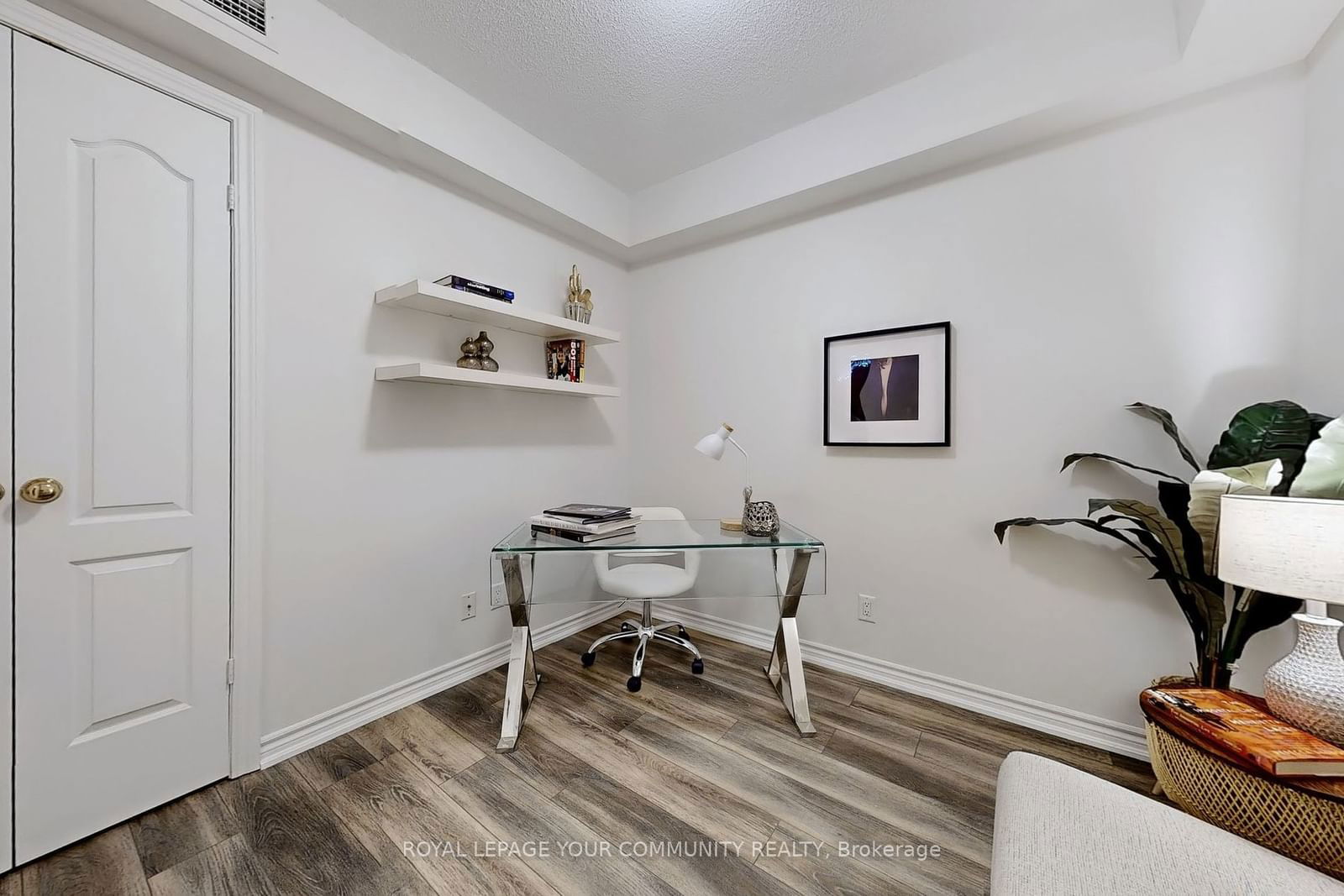 28 William Carson Cres, unit 111 for sale - image #23