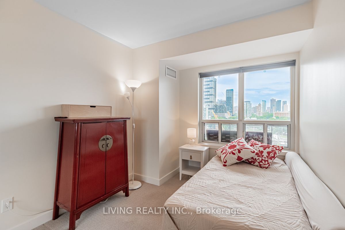 255 Richmond St E, unit 1109 for sale