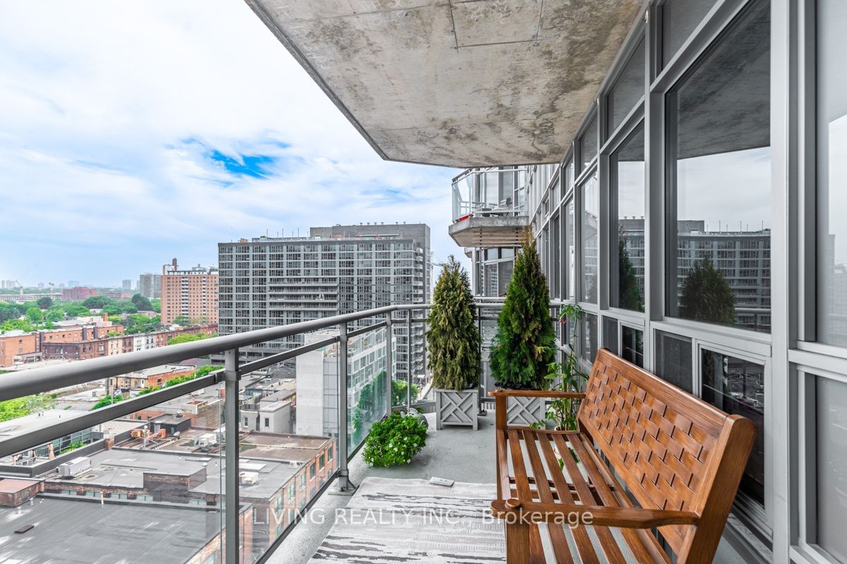 255 Richmond St E, unit 1109 for sale