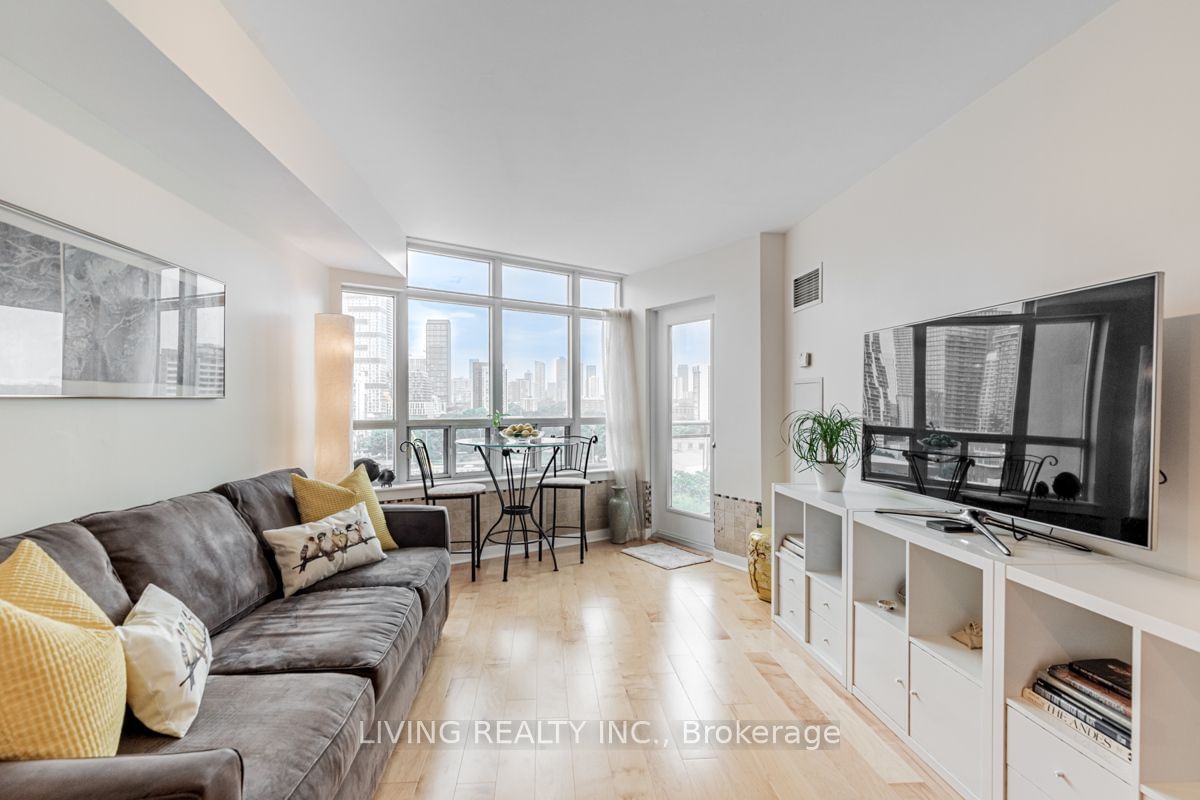 255 Richmond St E, unit 1109 for sale - image #4