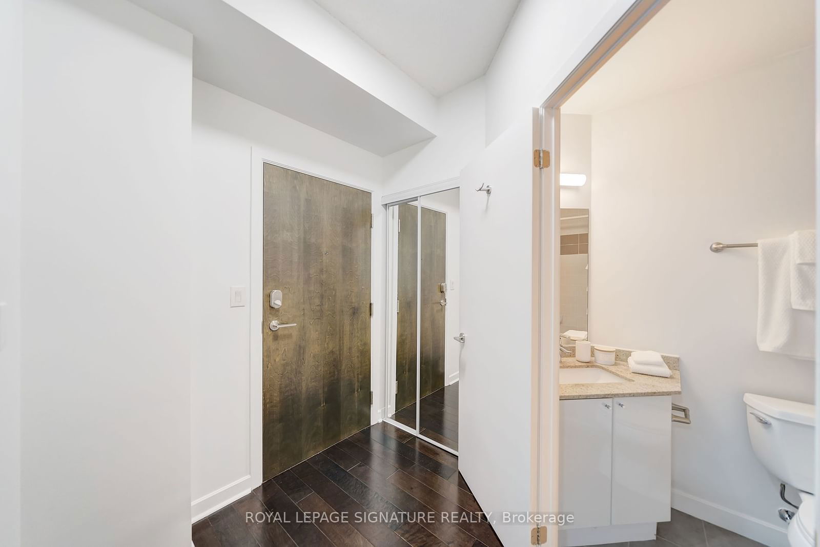 18 Harbour St, unit 404 for sale - image #11