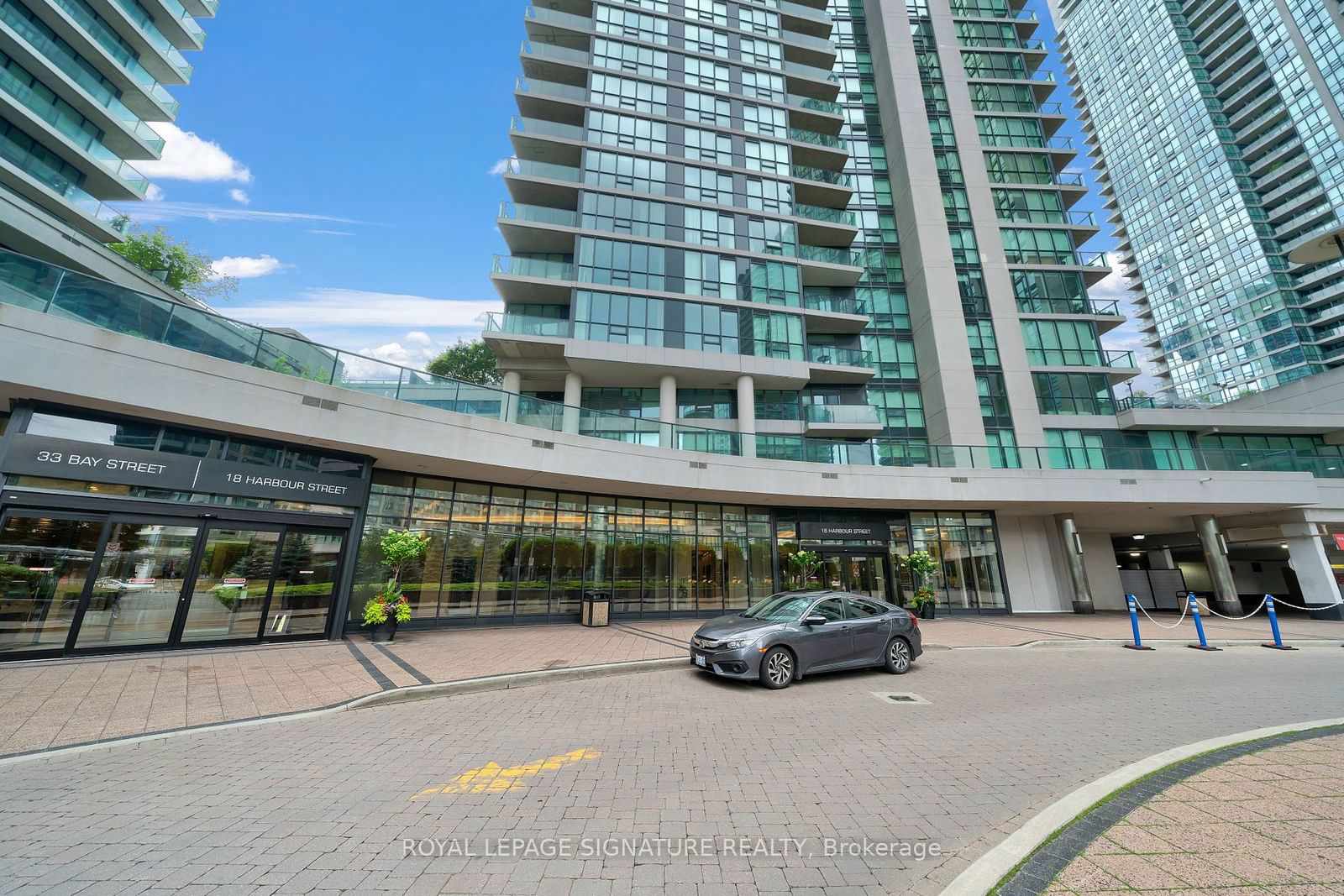 18 Harbour St, unit 404 for sale