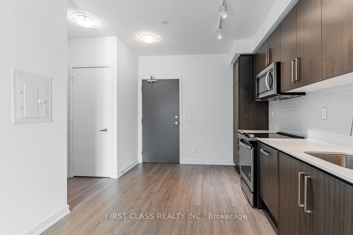 5180 Yonge St, unit 403 for sale