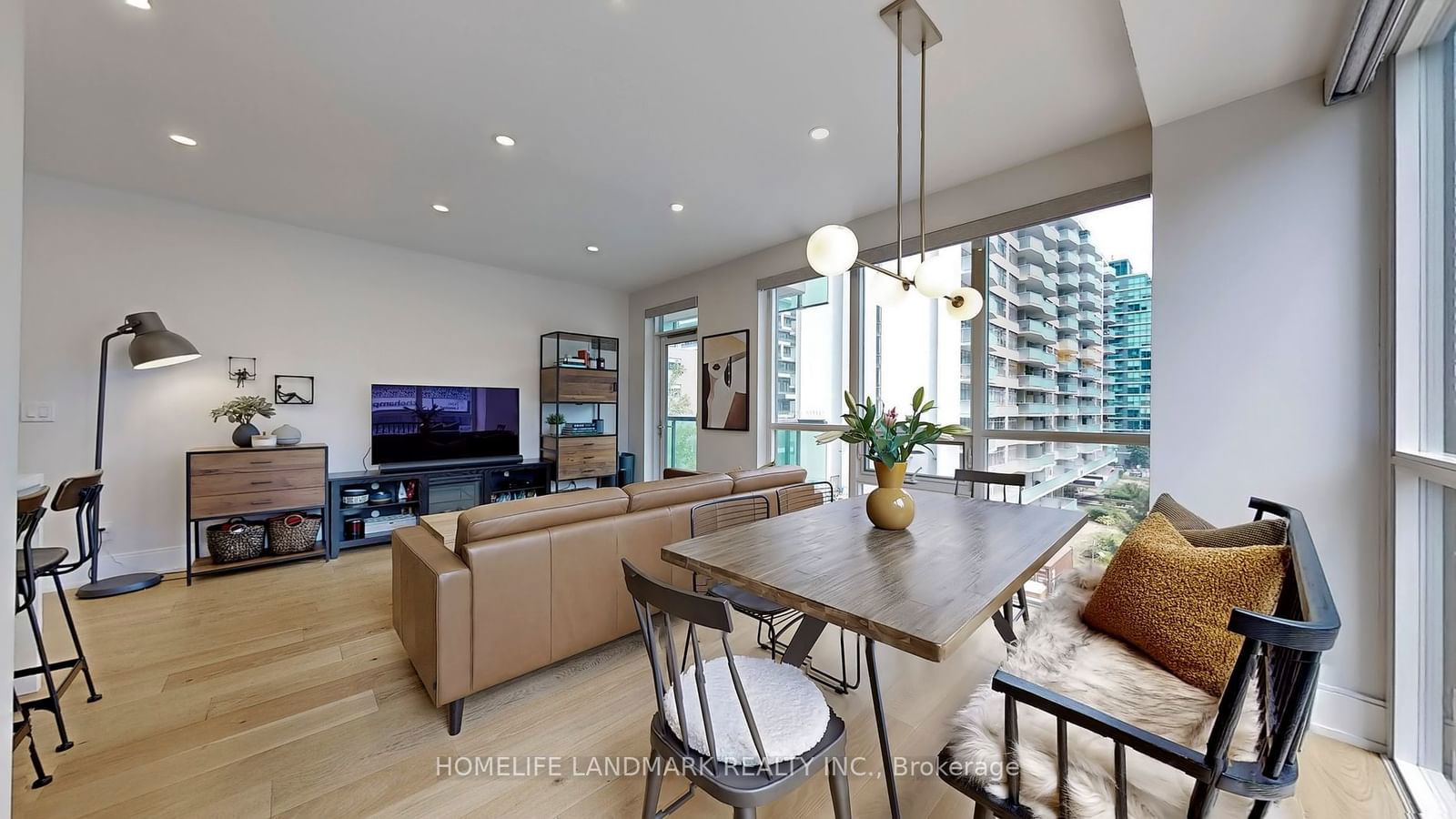 70 Roehampton Ave, unit 314 for sale - image #10