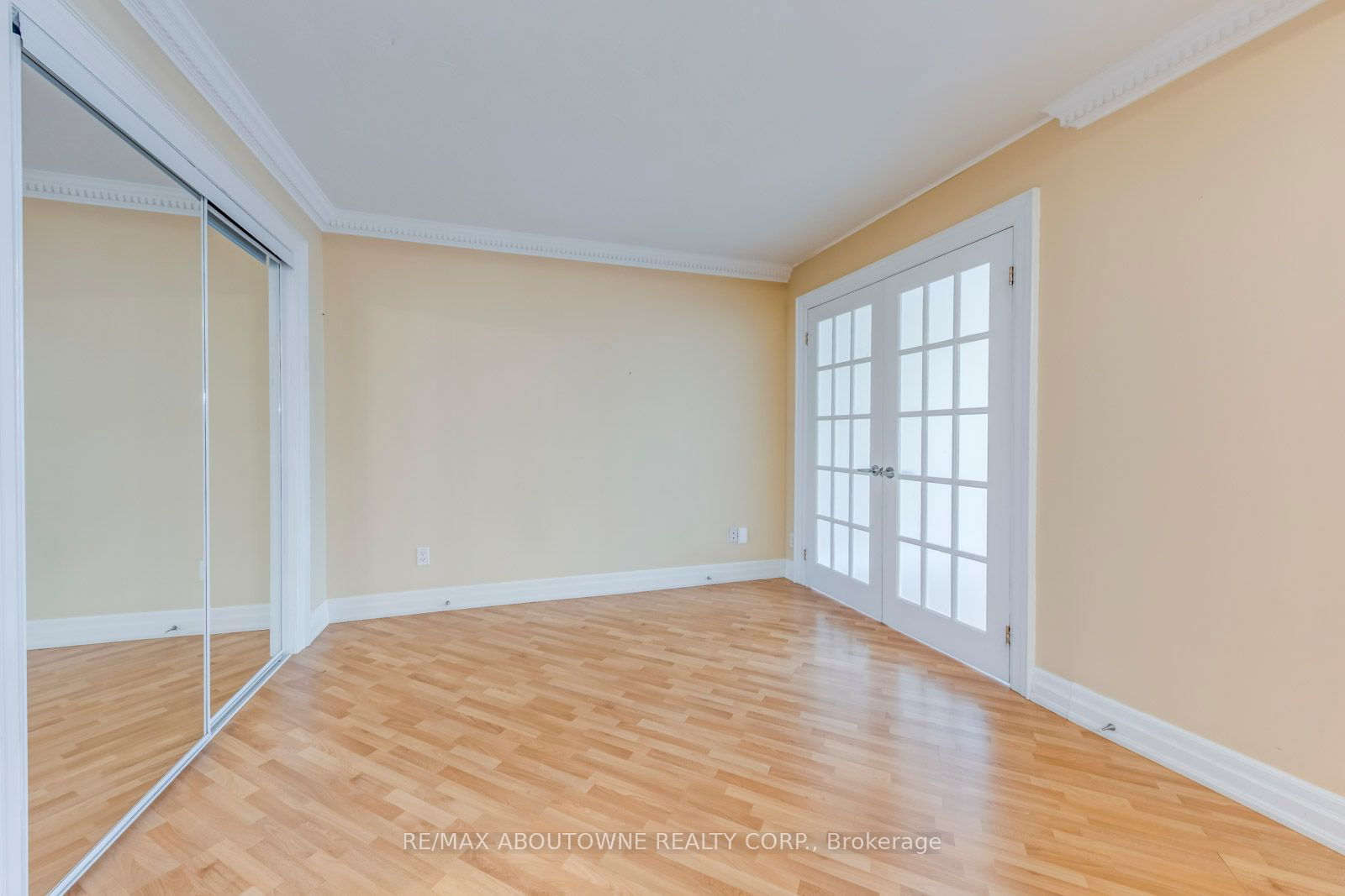 633 Bay St, unit 2122 for rent - image #17